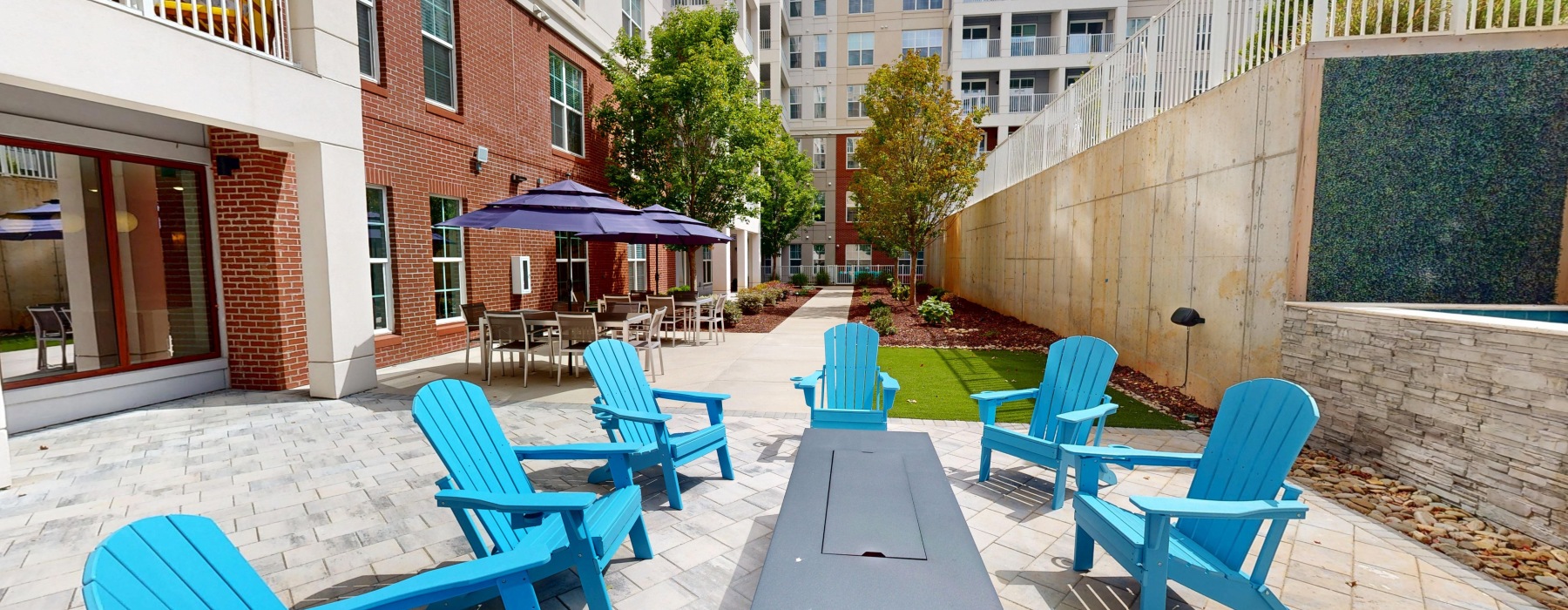 firepit with chairs 